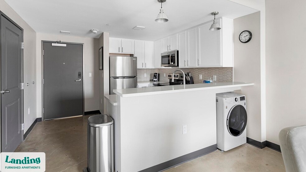 Building Photo - 2021 10th Ave S