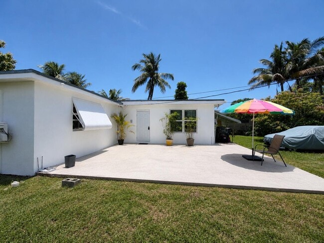 Building Photo - 6308 SW 25th St