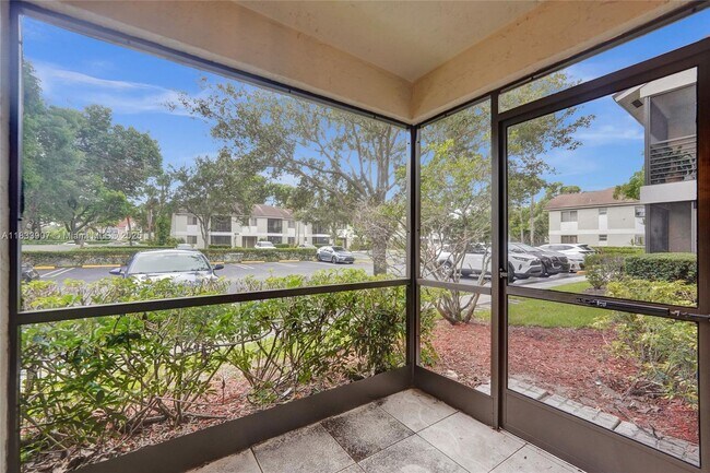Building Photo - 106 Gardens Dr