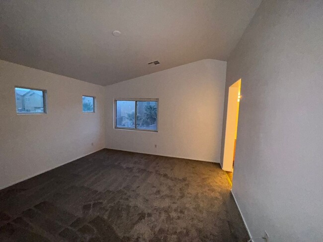 Building Photo - Fresh Paint/New Flooring all inside! Four ...