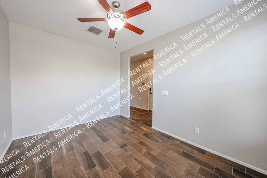 Building Photo - 5211 W Leodra Ln