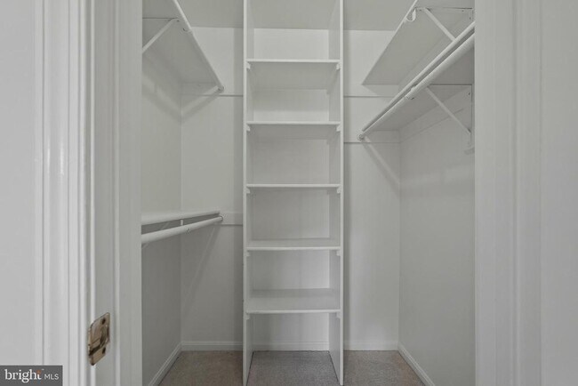 Building Photo - 12287 Wadsworth Way