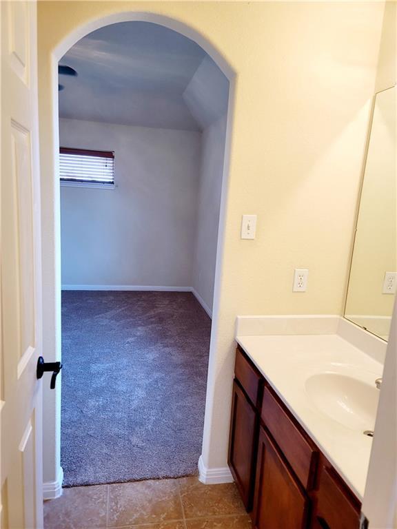 Building Photo - 2103 Ariella Dr