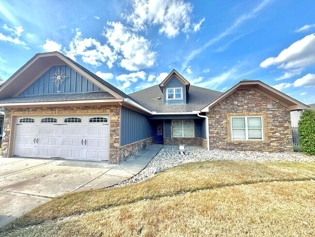 Primary Photo - 61 Boulder Dr