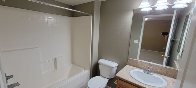 Building Photo - 4841 Sapphire Way