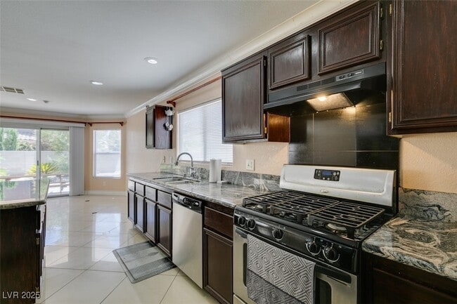Building Photo - 6333 Adrock Ct