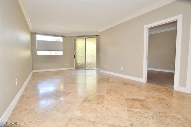 Building Photo - 270 E Flamingo Rd