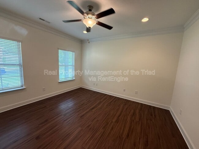 Building Photo - 5741 Marblehead Dr
