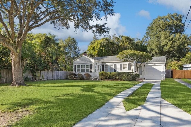 Building Photo - 1815 E Central Blvd