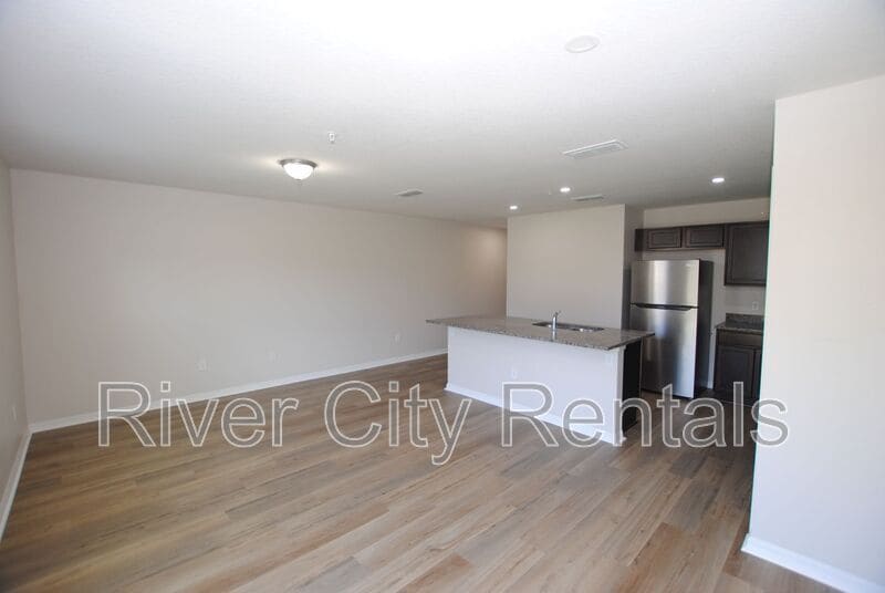 Building Photo - 6541 Sweetbay Ln