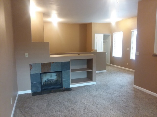 Building Photo - South Reno Tanamera Three Bedroom Condo...