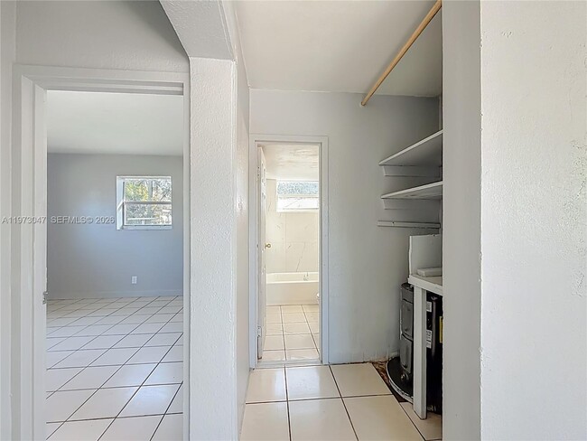 Building Photo - 2408 NW 8th St