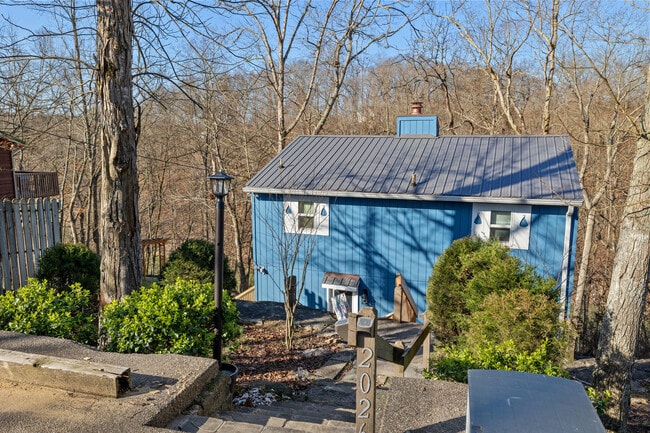 Building Photo - 2026 Keeney Rd