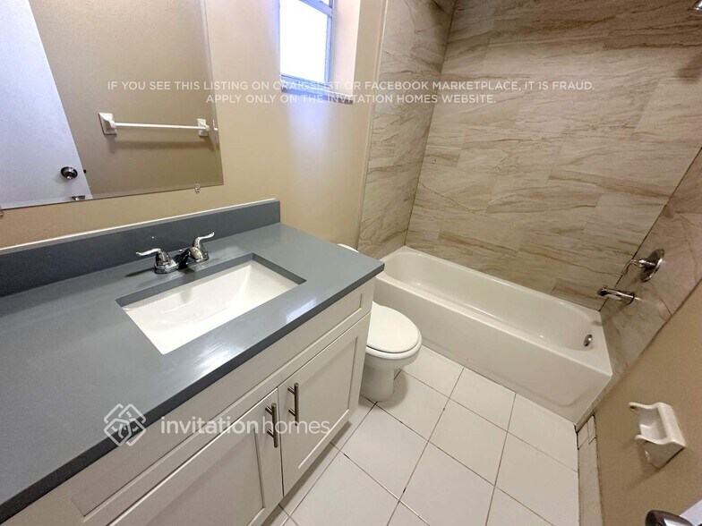 Building Photo - 1581 Wyndcliff Dr