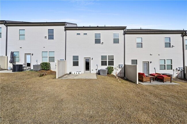 Building Photo - 3229 Weyhill Trl