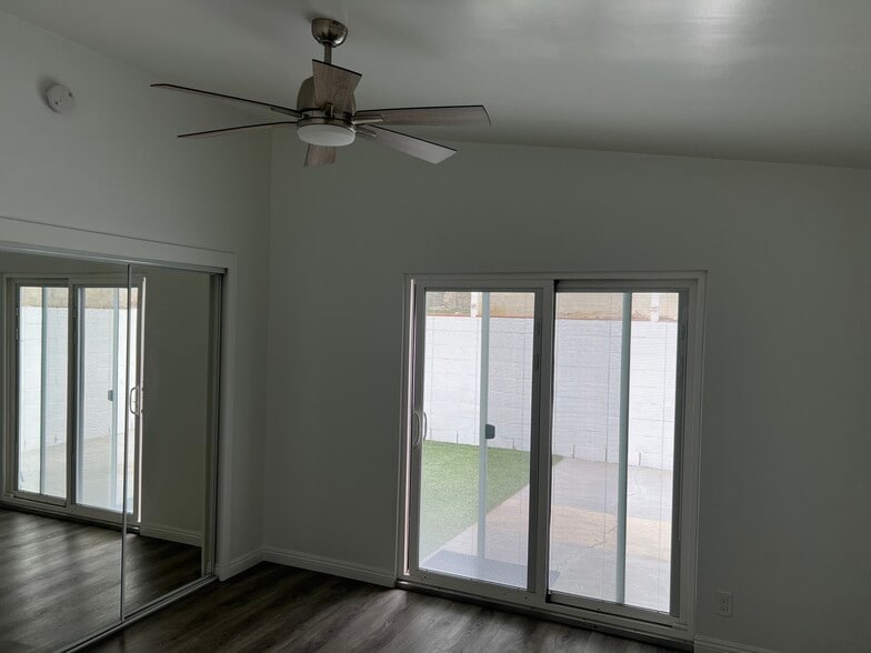 Building Photo - 2327 Dorothy St