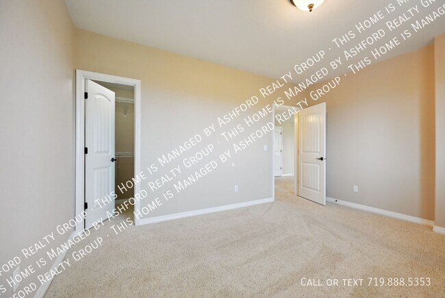 Building Photo - 10402 Capital Peak Way