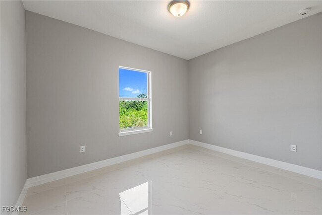 Building Photo - 524 Kingsbury Ln