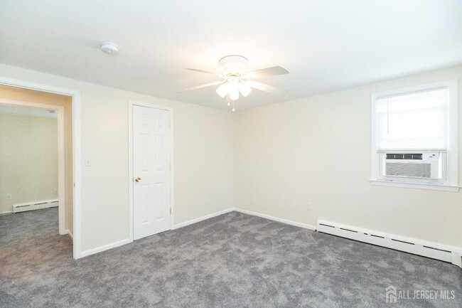 Building Photo - 200 Plainfield Rd