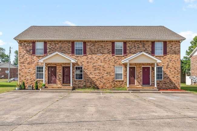Building Photo - 2 Bedroom Pet Friendly Condo For Rent Near...