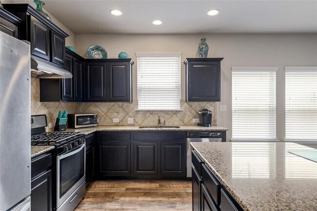 Building Photo - 413 Callahan Ln