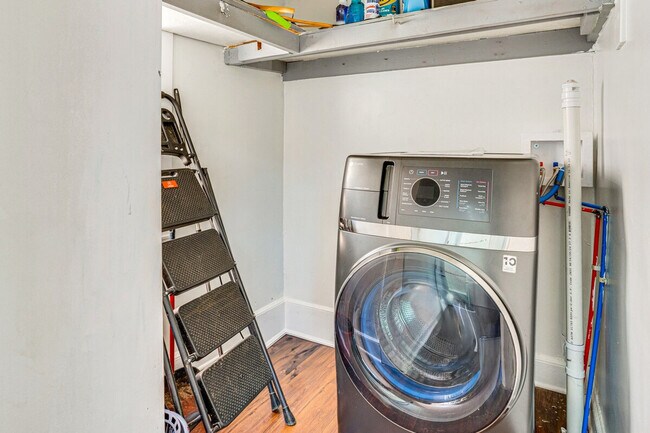 Building Photo - 15 Green Ct