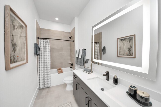 Building Photo - 15635 Memorial Dr