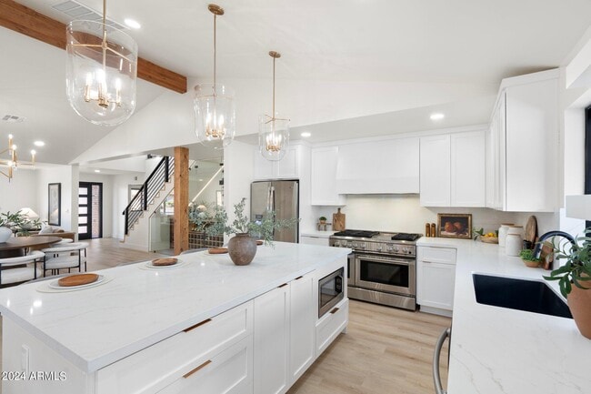 Building Photo - 1643 W Griswold Rd