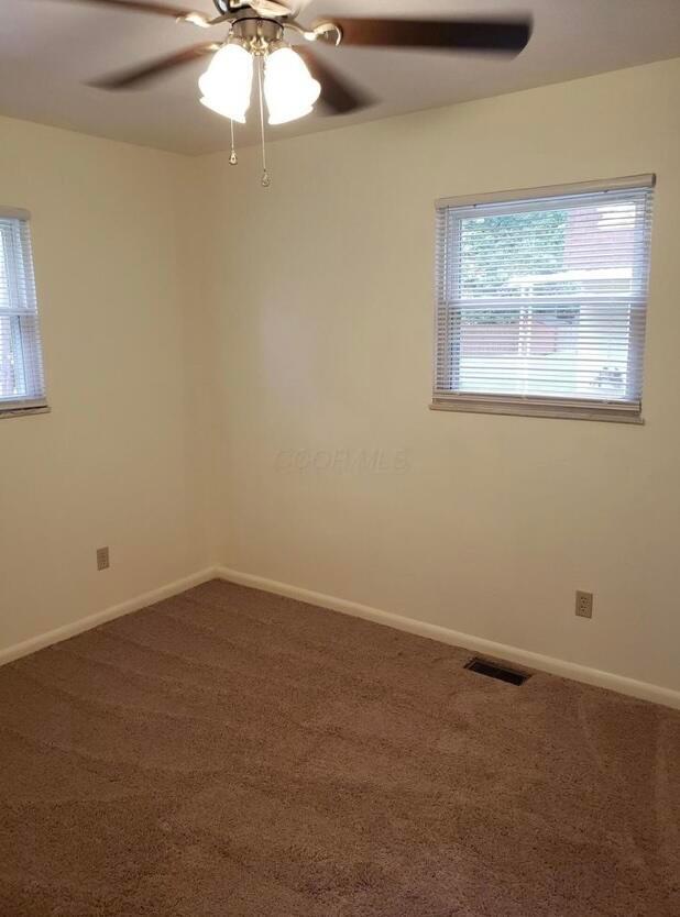 Building Photo - 208 Melody Ln