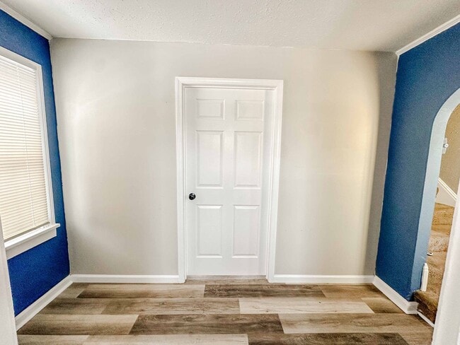 Building Photo - Unique and beautiful 2-3 bedroom home available for rent