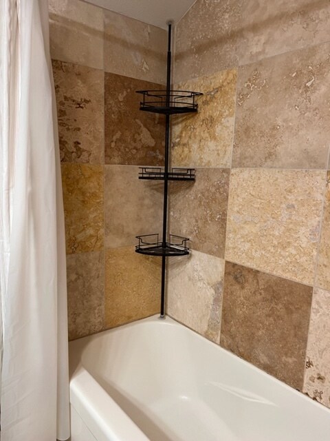 Building Photo - 185 Golf Terrace Dr