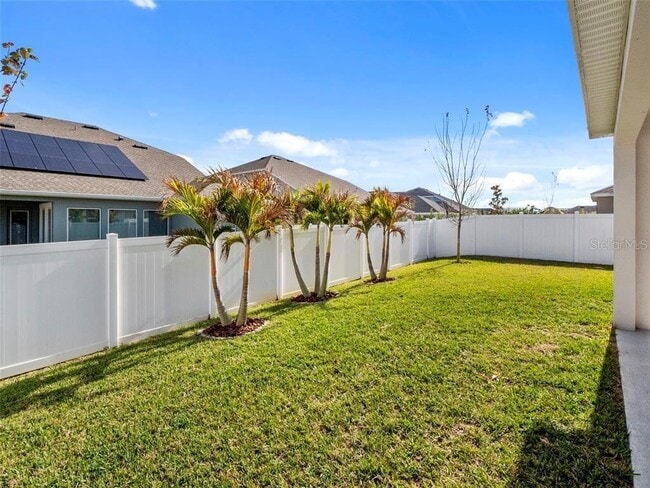 Building Photo - 15207 Caravan Ave