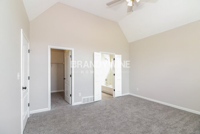 Building Photo - 9238 Lazzini Cove