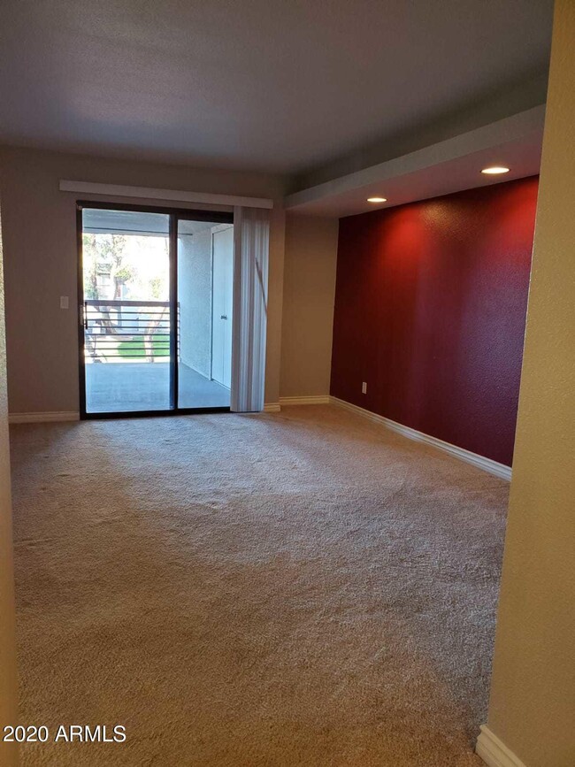 Building Photo - 3329 W Danbury Dr