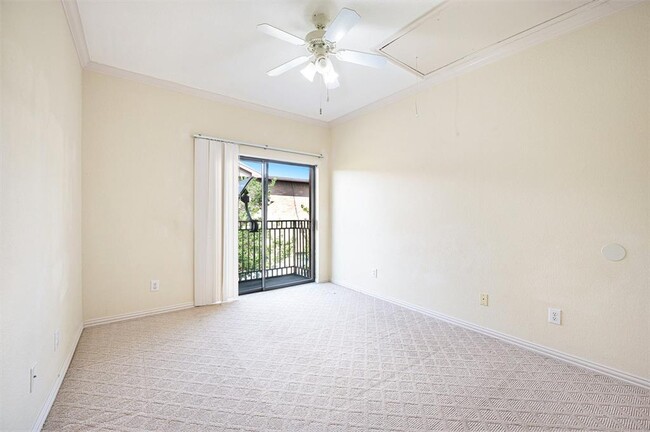Building Photo - 9400 Bellaire Blvd