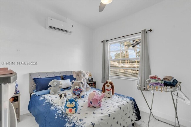 Building Photo - 26620 SW 136th Ave