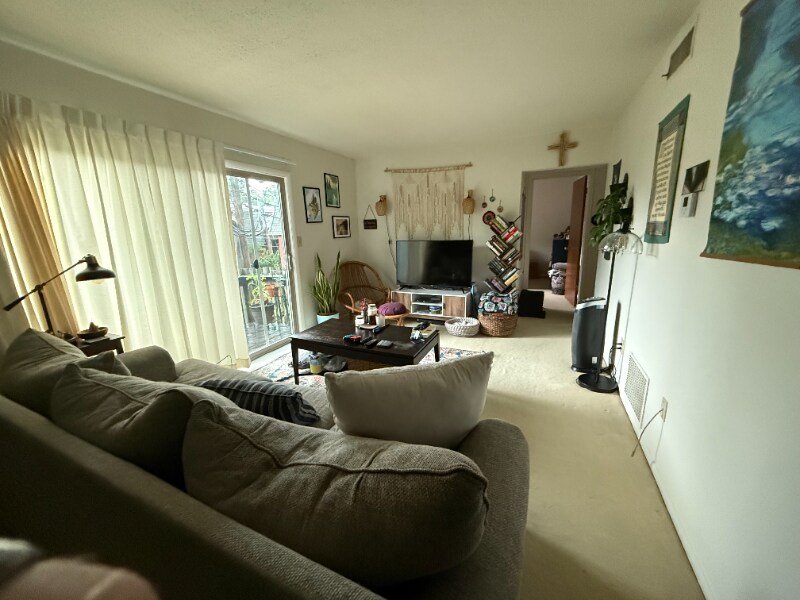 Building Photo - 104 Clinkscales Rd