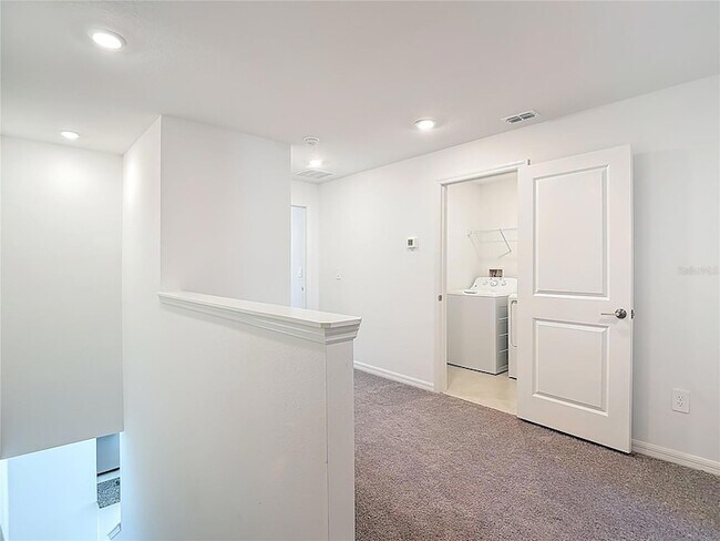 Building Photo - 6170 Shiner St