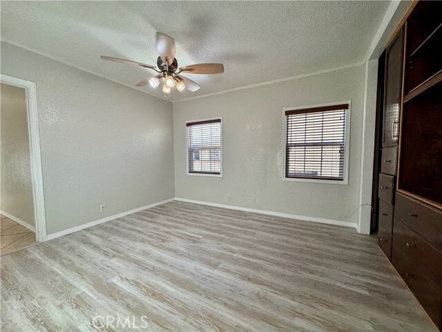 Building Photo - 825 San Marino Ave