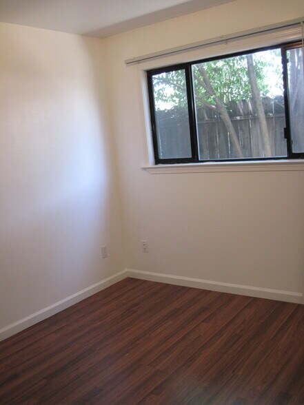 Building Photo - 2750 Argyll Ave
