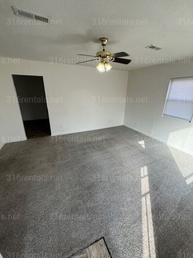 Building Photo - 1607 N Minneapolis St