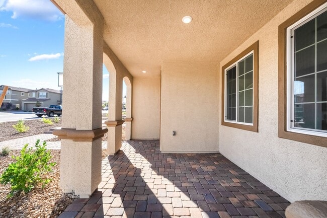 Building Photo - Brand New 2025 Home with 3 bedrooms,  3 ba...
