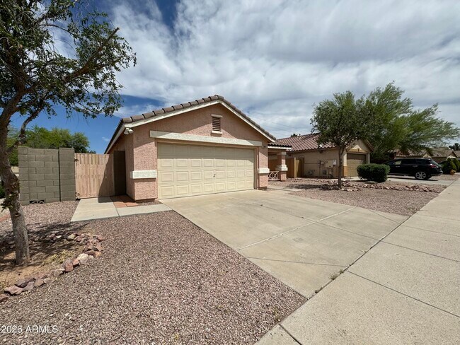 Building Photo - 2380 E Derringer Way
