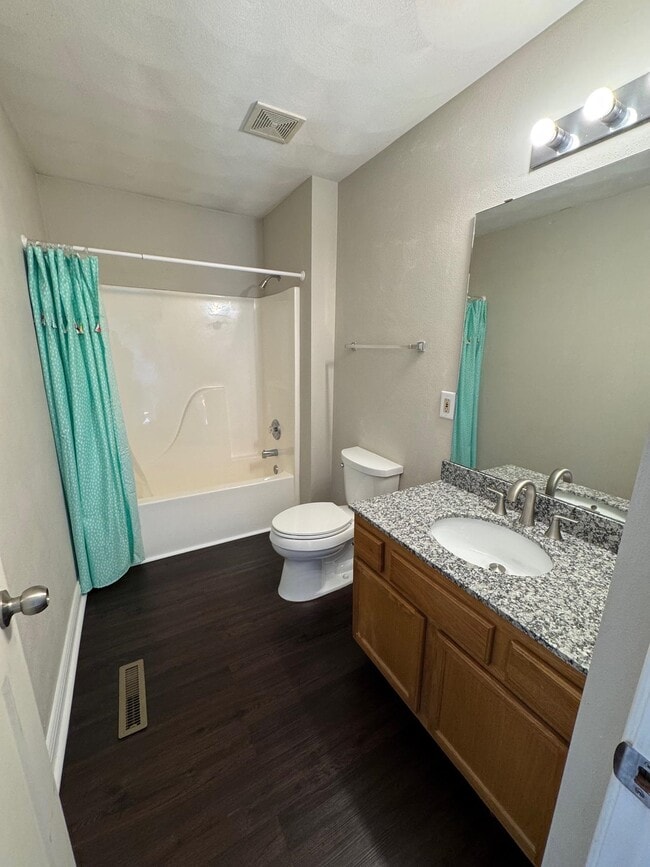 Building Photo - 836 Wingate Pl