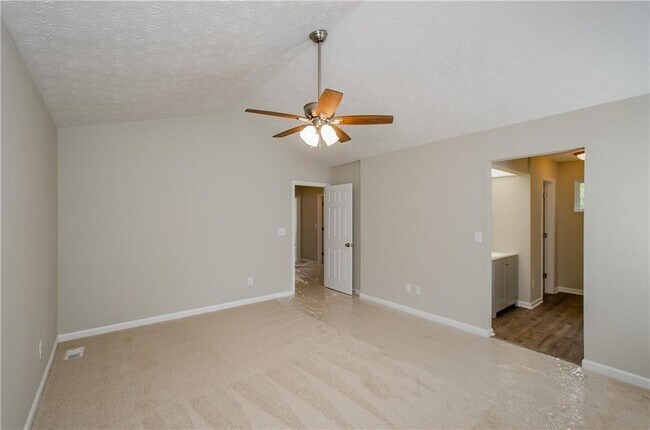 Building Photo - 10840 Mortons Crossing