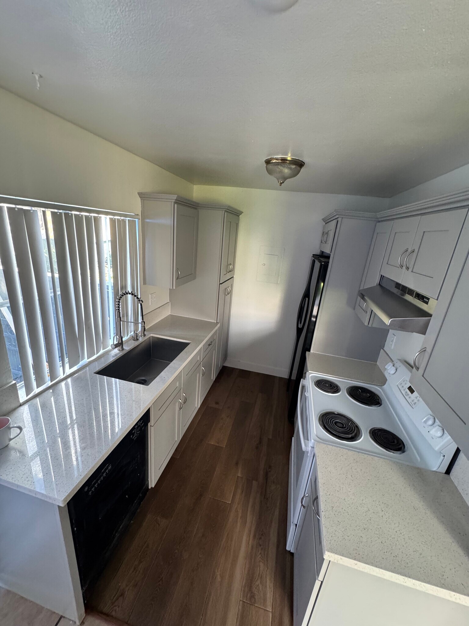 Building Photo - 23244 Orange Ave