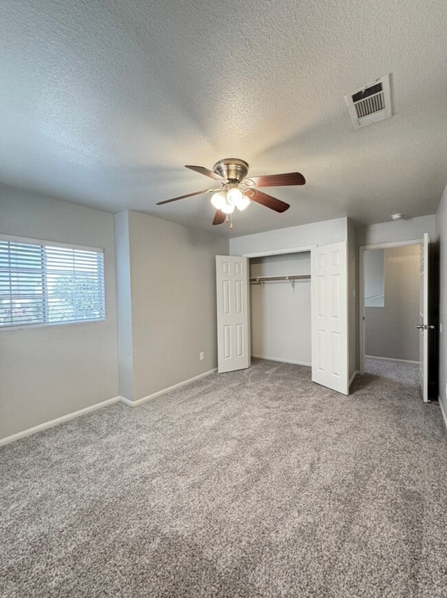 Building Photo - Desirable Highlands at Sagert Ranch Neighborhood!! Features 4 Bedrooms, 2.25 Bath, 2 Car Garage Home