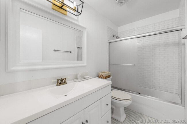 Building Photo - 2650 Fairway Cove Ct