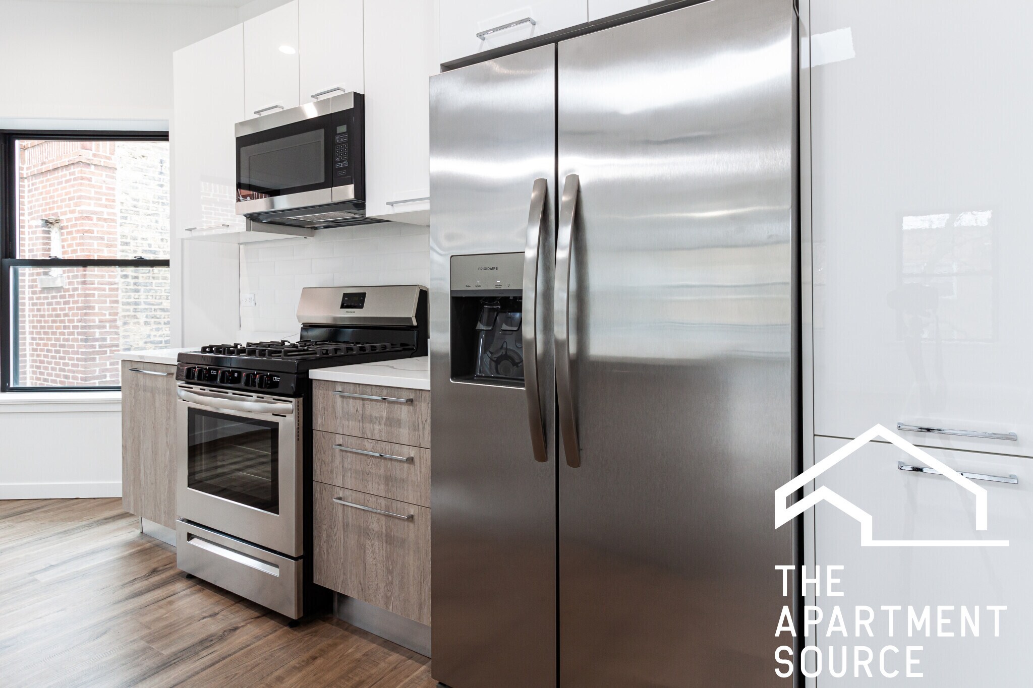 Building Photo - 1428 W Jonquil Ter