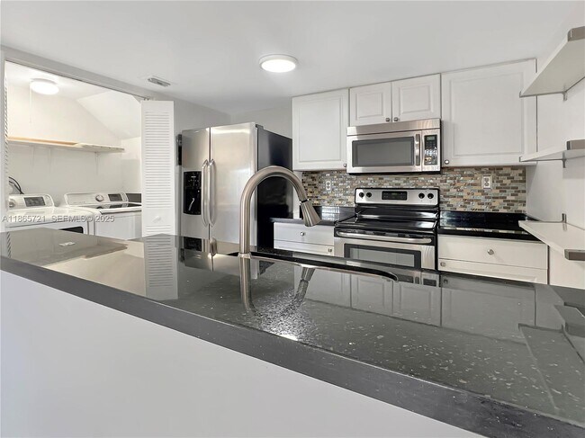 Building Photo - 8515 NW 3rd Ln